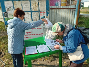 В СНТ Электрометаллург были организованы мобильные урны для проведения голосования